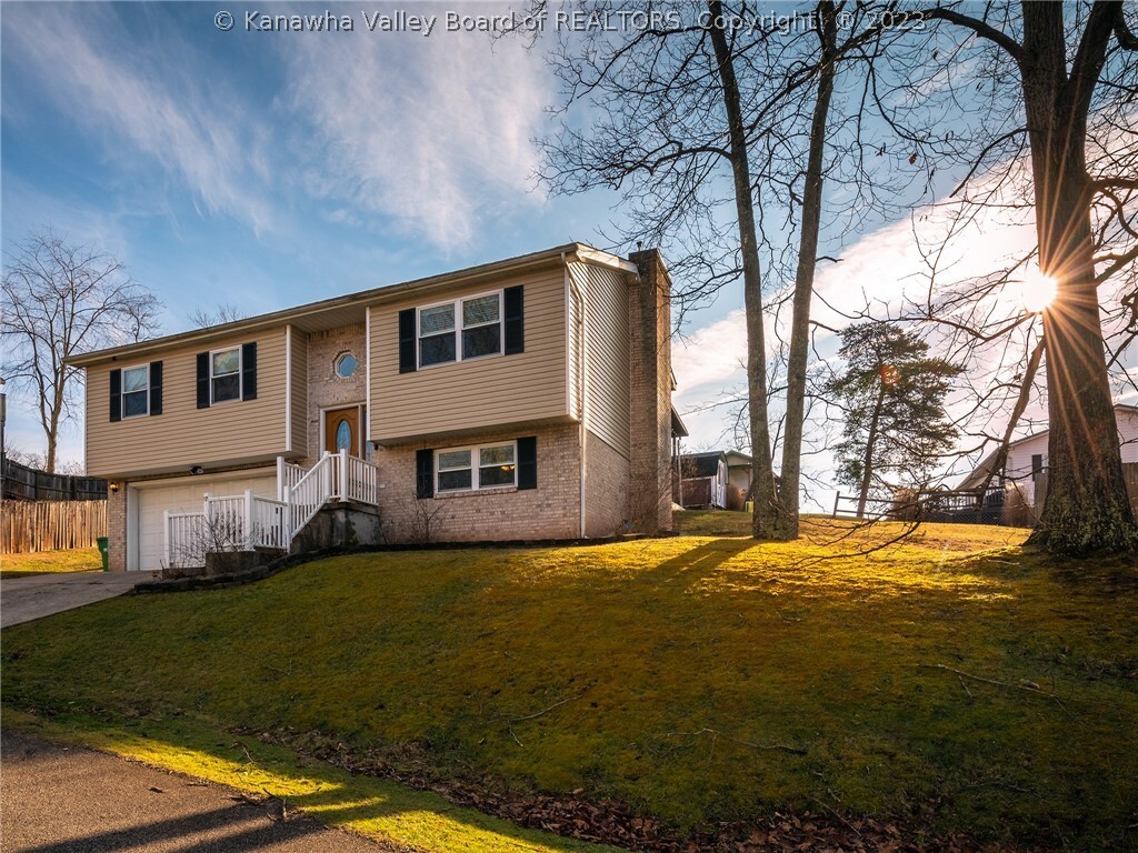 Property Photo: 17 Poplar Hills Drive WV 25526