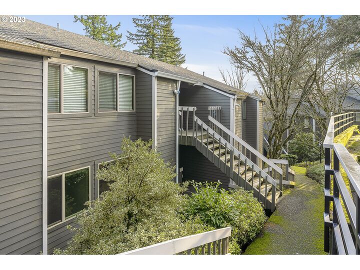 44 Eagle Crest Dr 24  Lake Oswego OR 97035 photo