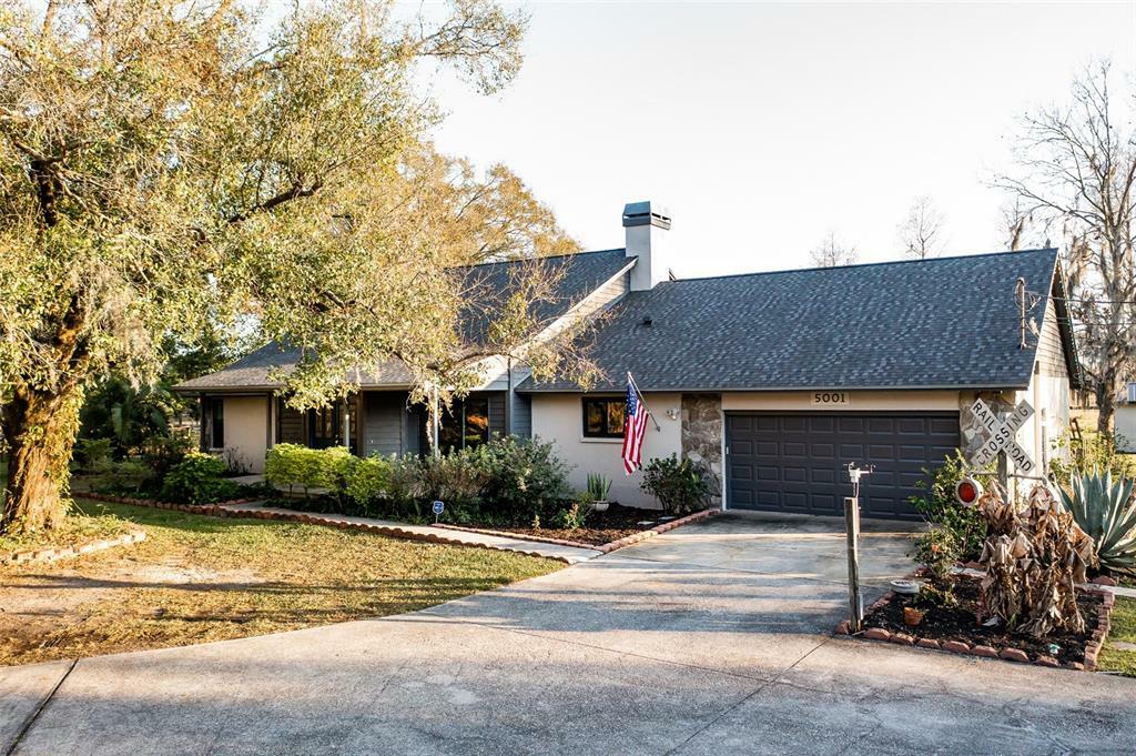 Property Photo:  5001 Booth Road  FL 33565 