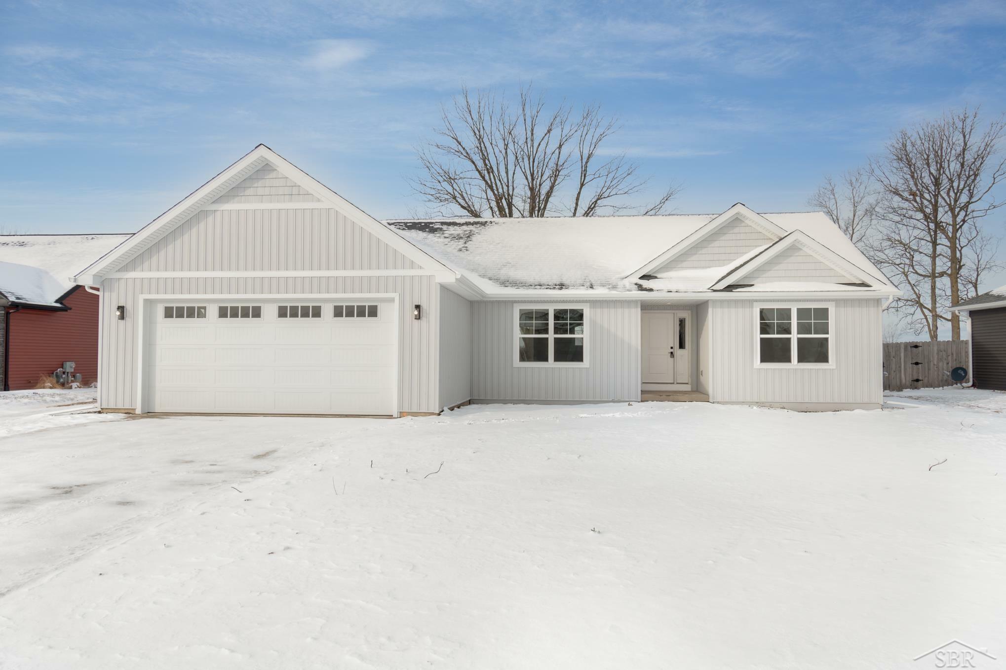 8469 Oakhill Dr.  Freeland MI 48623 photo