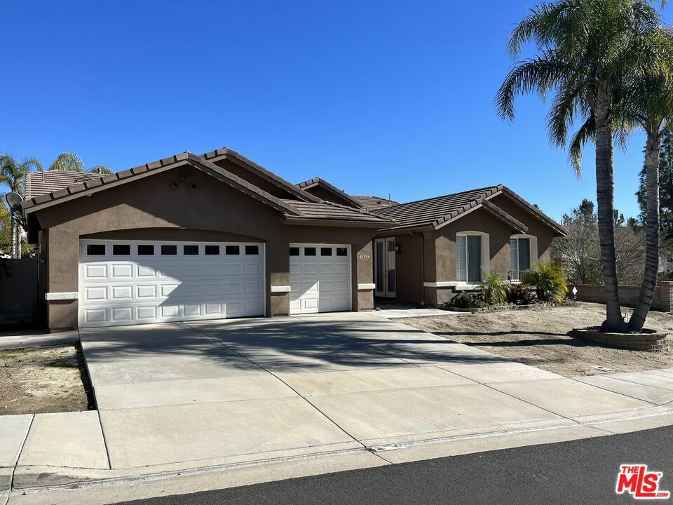 Property Photo:  43986 Larino Court  CA 92592 