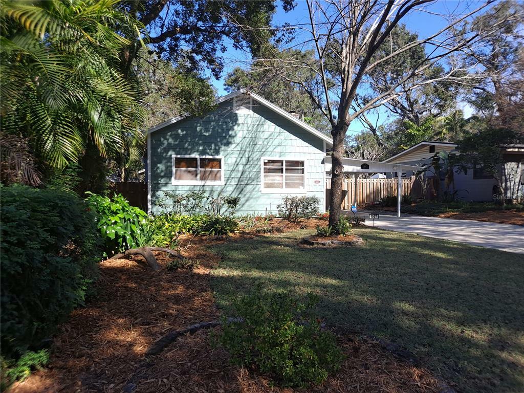 Property Photo: 1007 E Jackson Street FL 32801