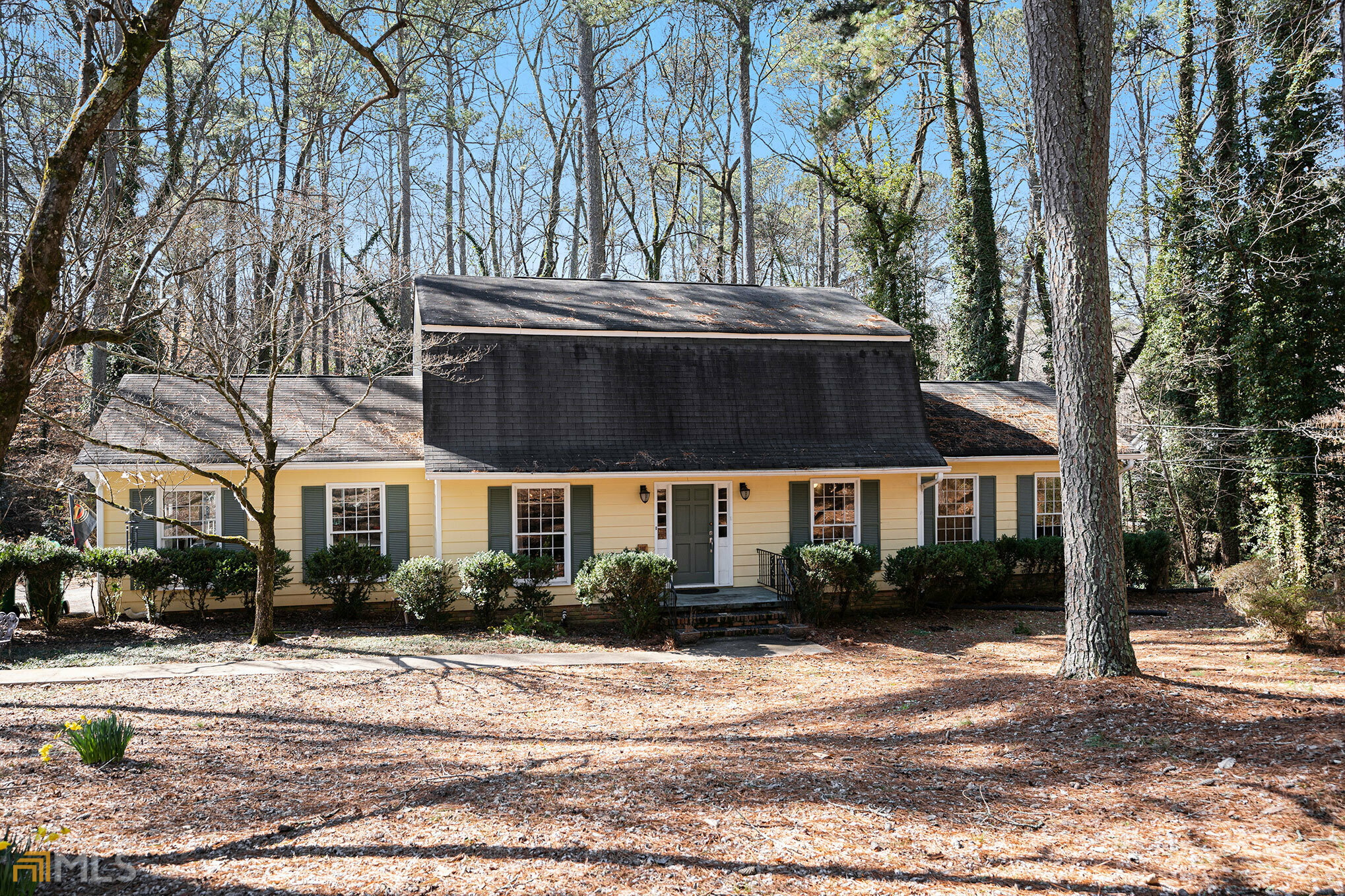 Property Photo: 2264 Oxbow Circle GA 30087