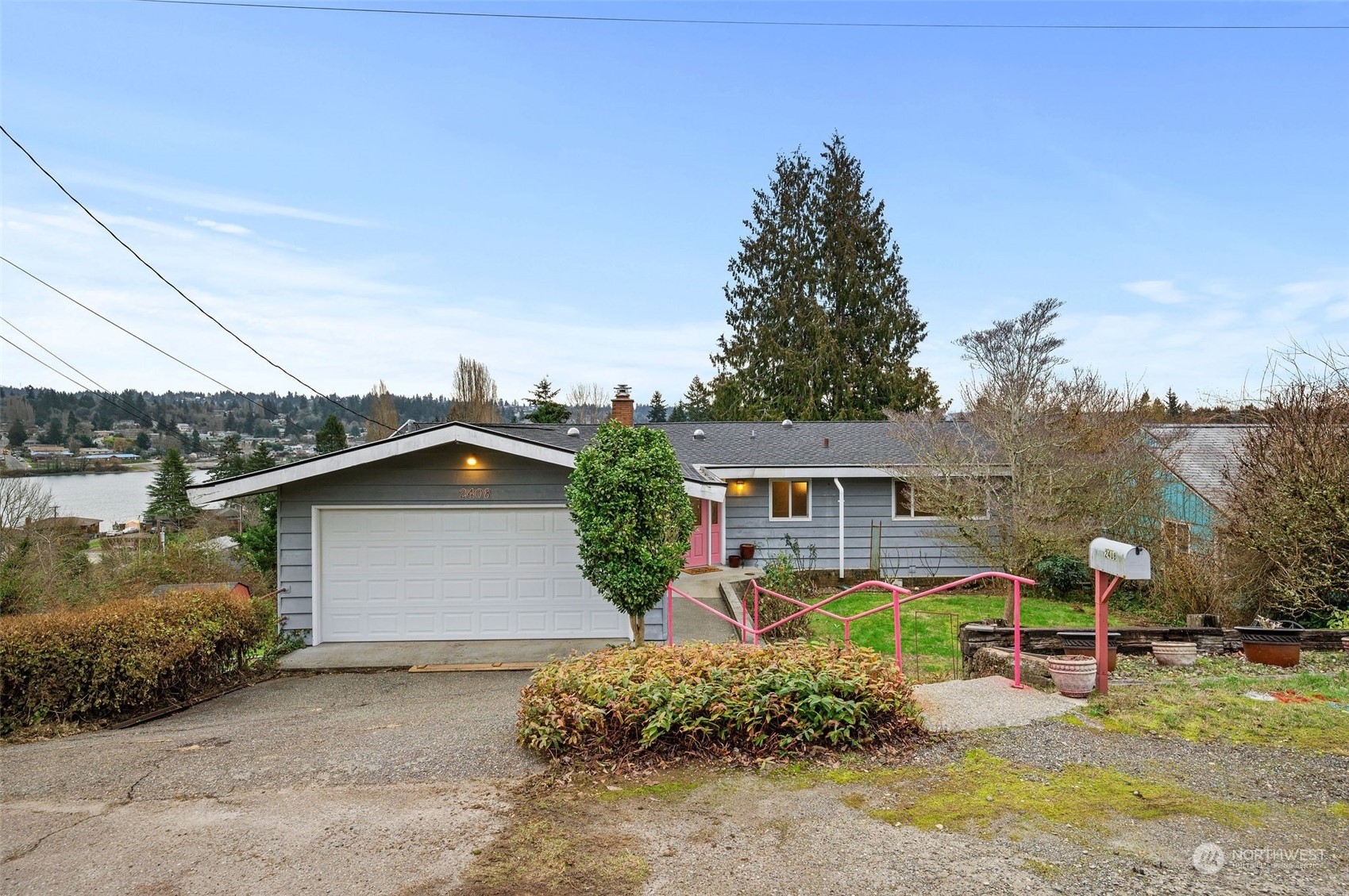 Property Photo:  2408 N Wycoff Avenue  WA 98312 