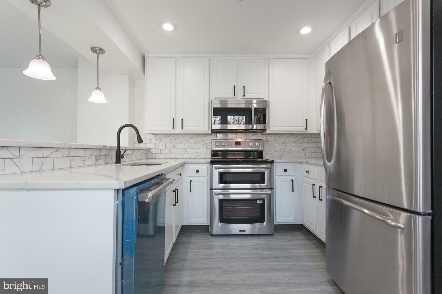 Property Photo: 224 Oak Street NJ 08094