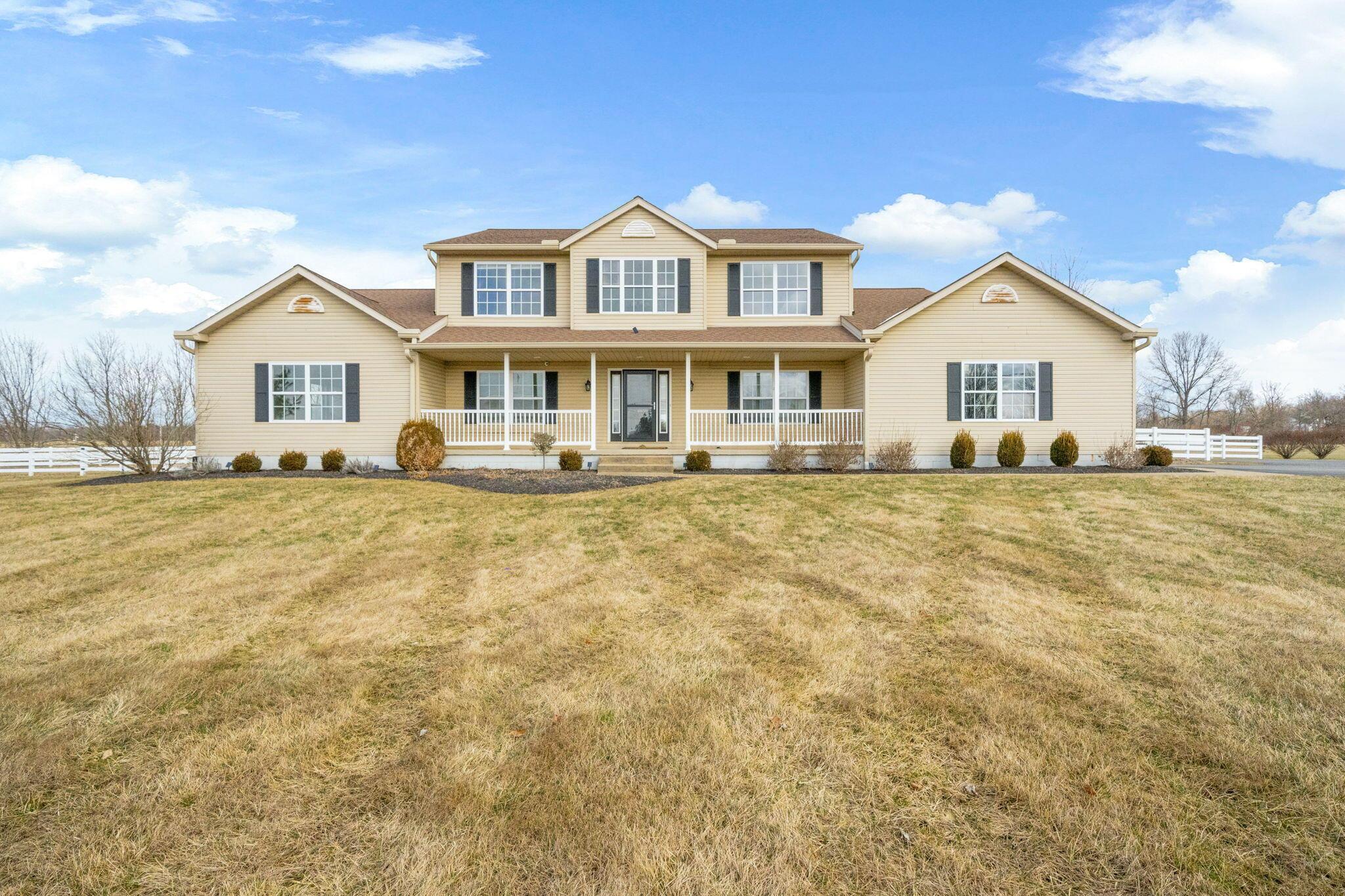 Property Photo: 4050 Canal NE Road OH 43148