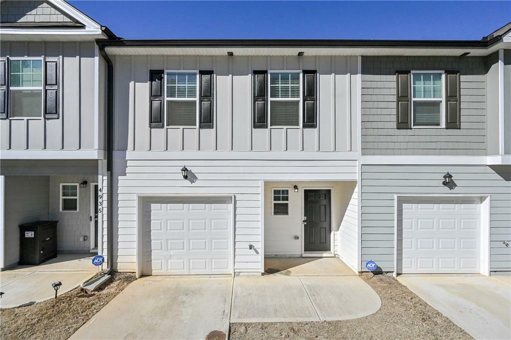 Property Photo: 4933 Lower Elm Street GA 30349