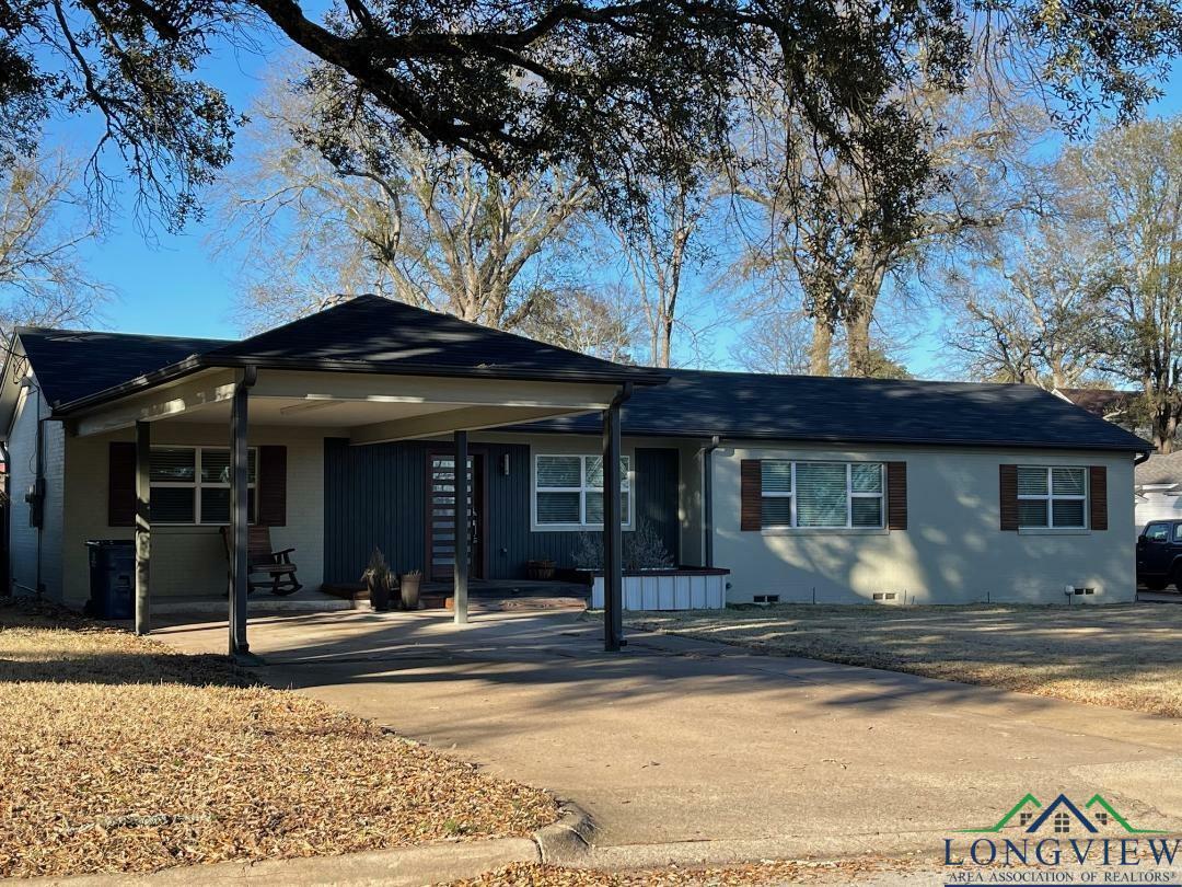 Property Photo:  204 Slaydon St.  TX 75654 