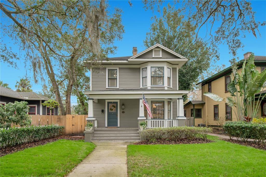 Property Photo: 907 Magnolia Avenue FL 32771