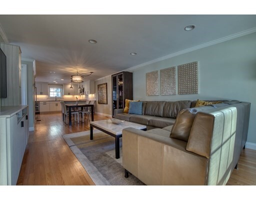 Property Photo: 12 Walnut Ct 12 MA 02476