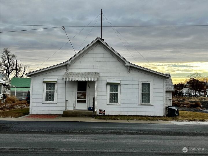 Property Photo: 107 E 1st Street WA 99159