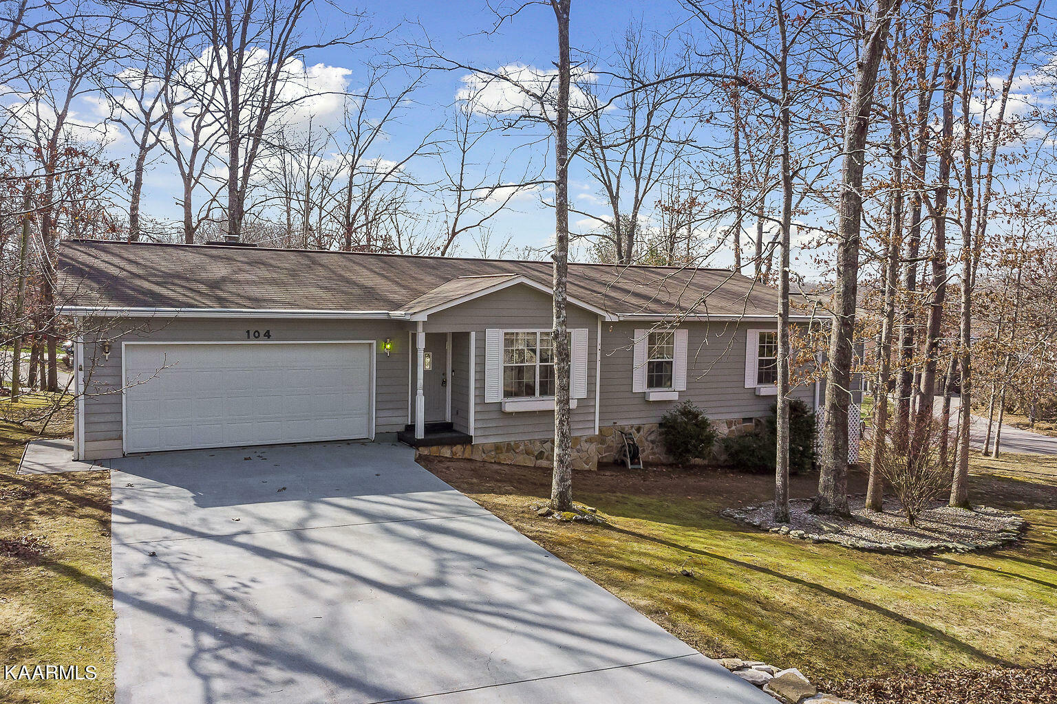 Property Photo:  104 Juniper Drive  TN 38558 