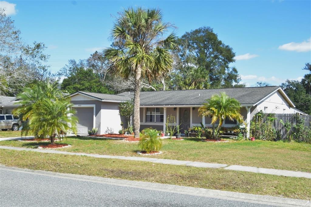 Property Photo: 403 Murphy Road FL 32708
