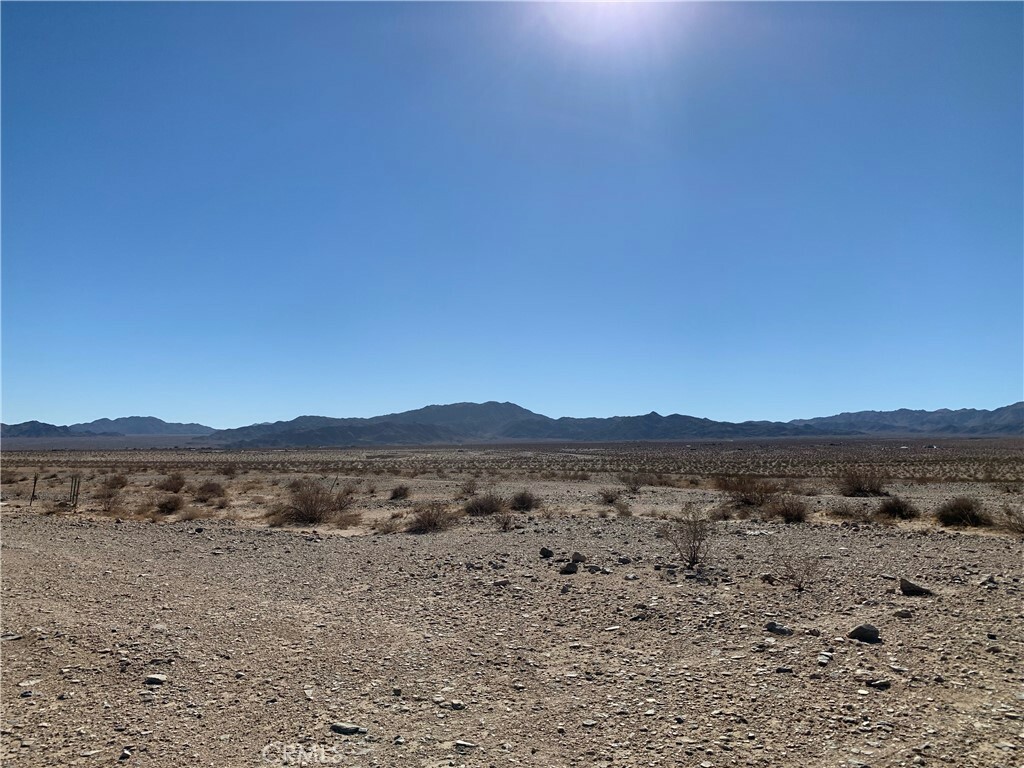 1 Mesquite Springs Rd  29 Palms CA 92277 photo