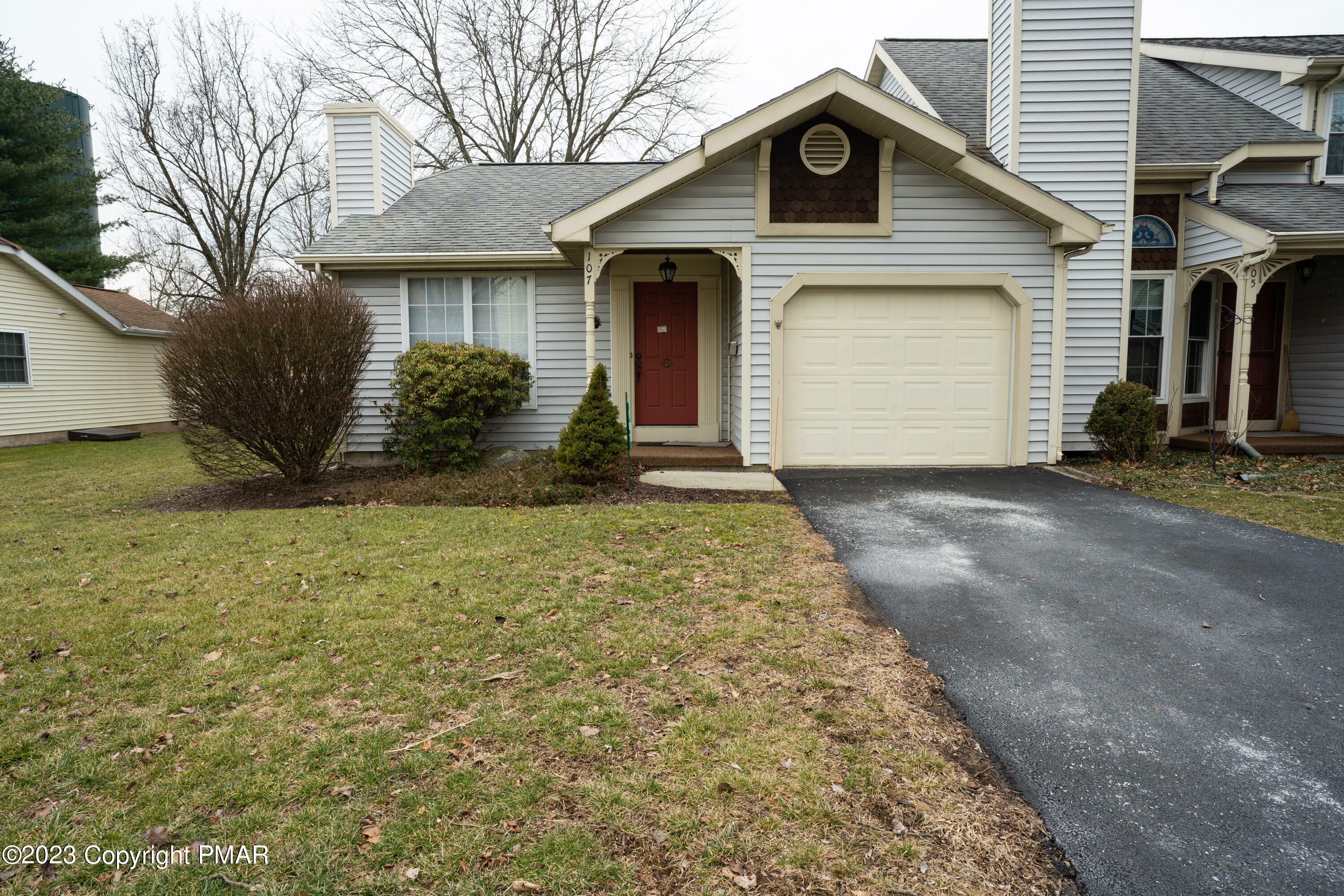 Property Photo:  107 S Kistler Street  PA 18301 