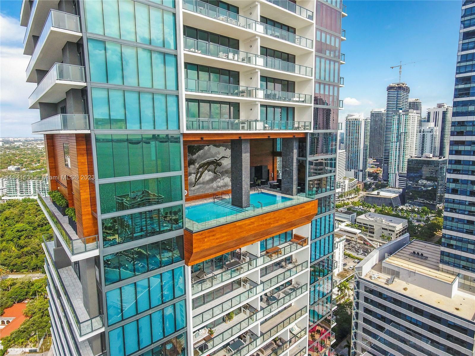 Property Photo:  1451 Brickell Ave 1906  FL 33131 