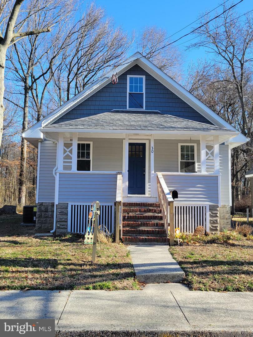 Property Photo:  30 Jenkins Avenue  NJ 08070 