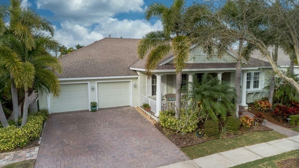 Property Photo:  842 Islebay Drive  FL 33572 