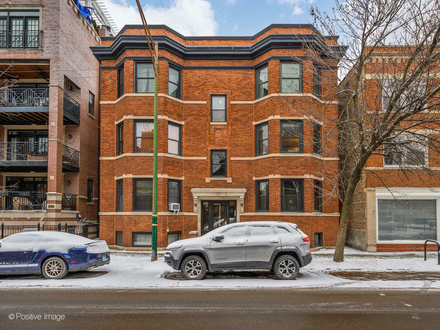 Property Photo:  2450 N Racine Avenue 1  IL 60614 