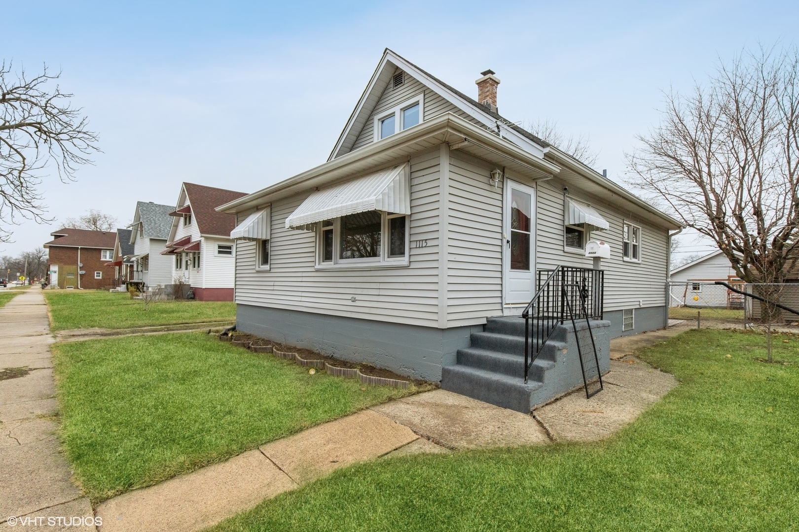 Property Photo:  1115 Jackson Street  IL 60064 