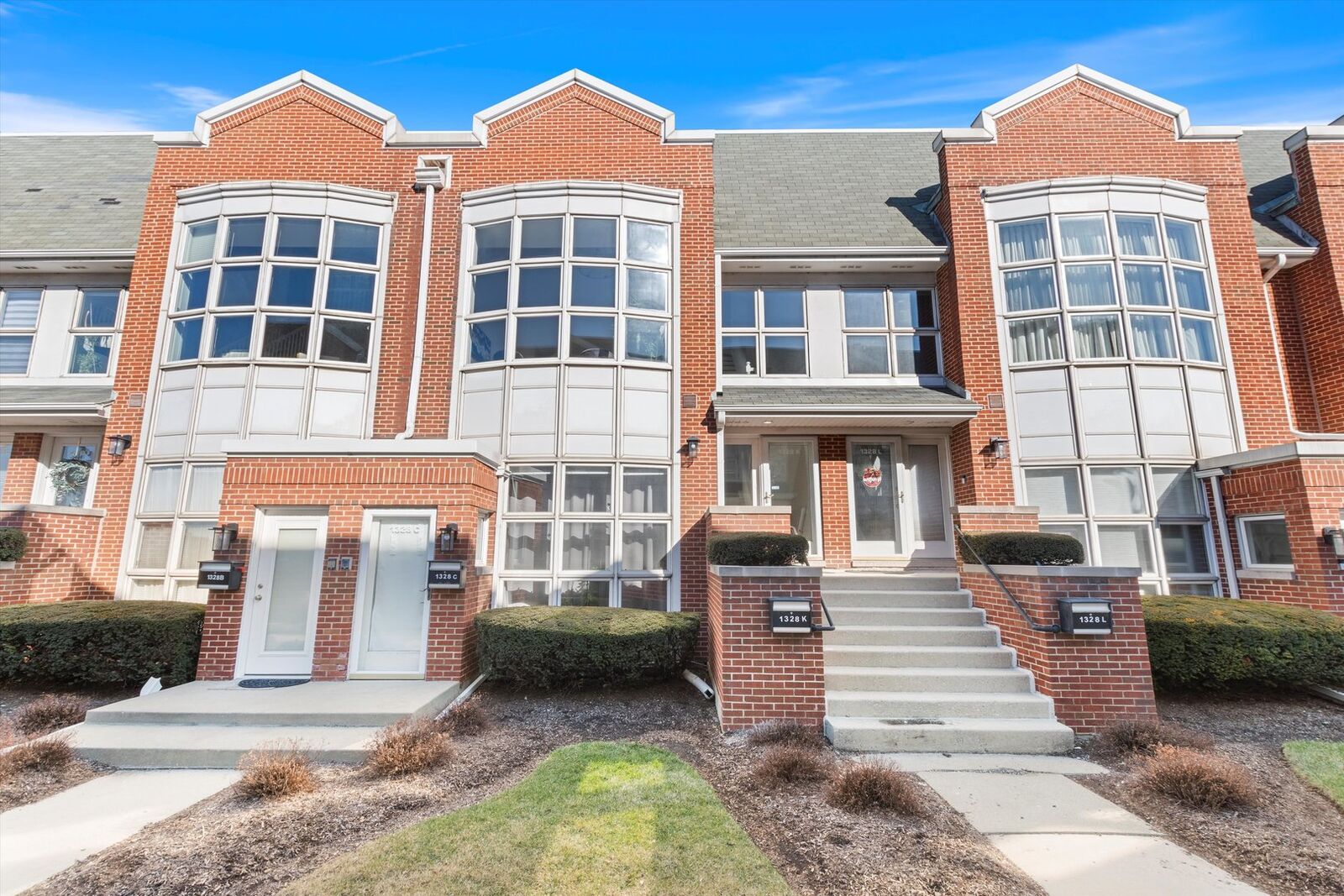 Property Photo: 1328 S Federal Street K IL 60605