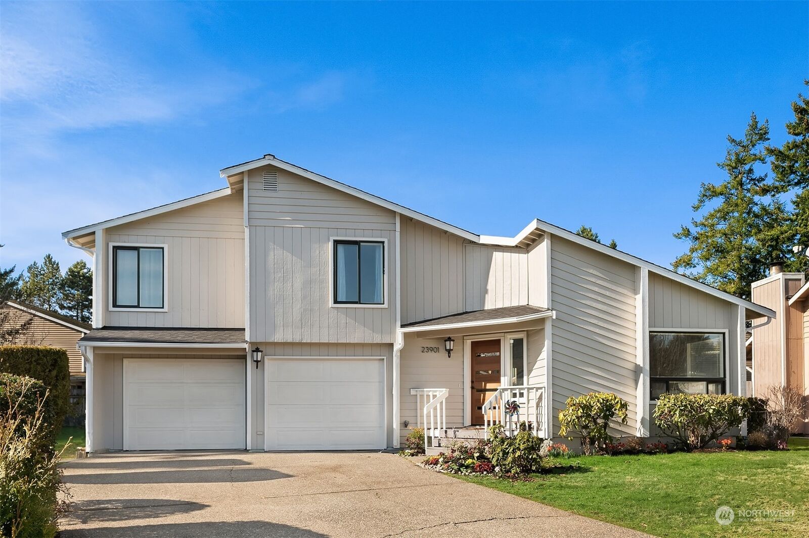 Property Photo: 23901 13th Court S WA 98198