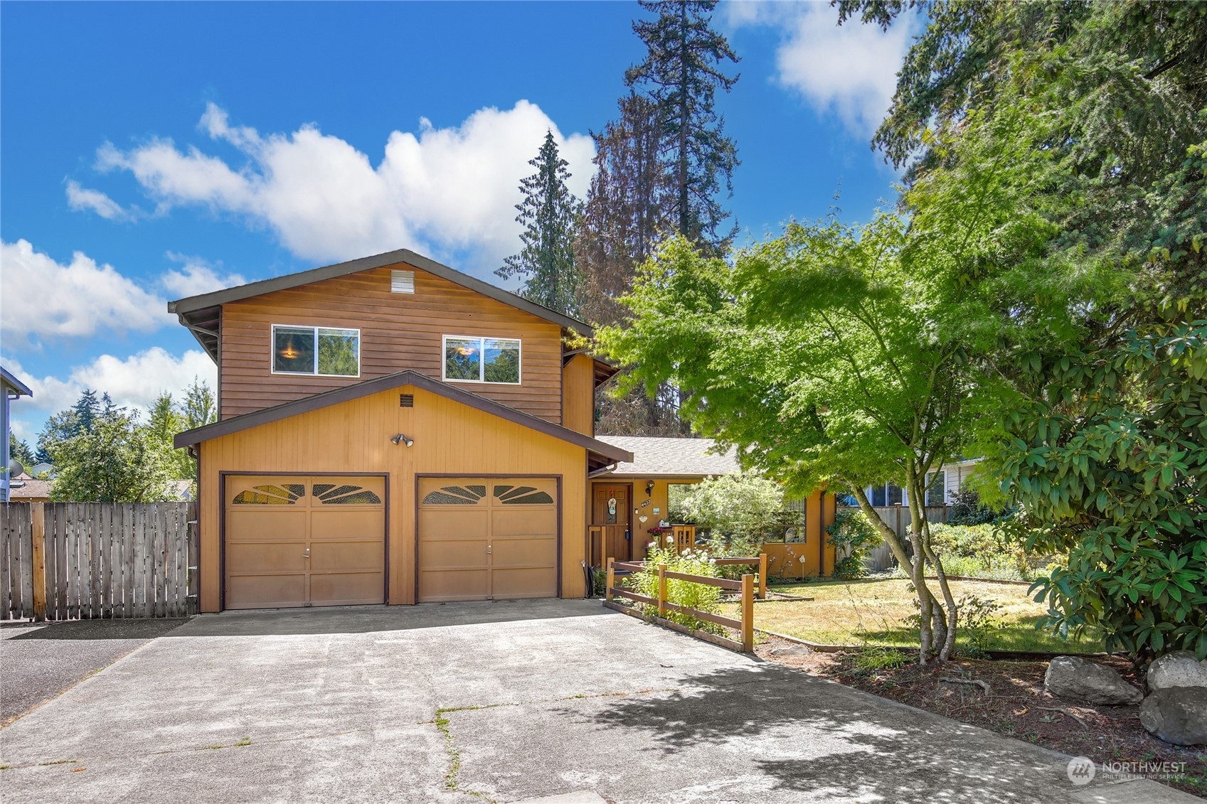 Property Photo:  4432 154th Place SW  WA 98087 