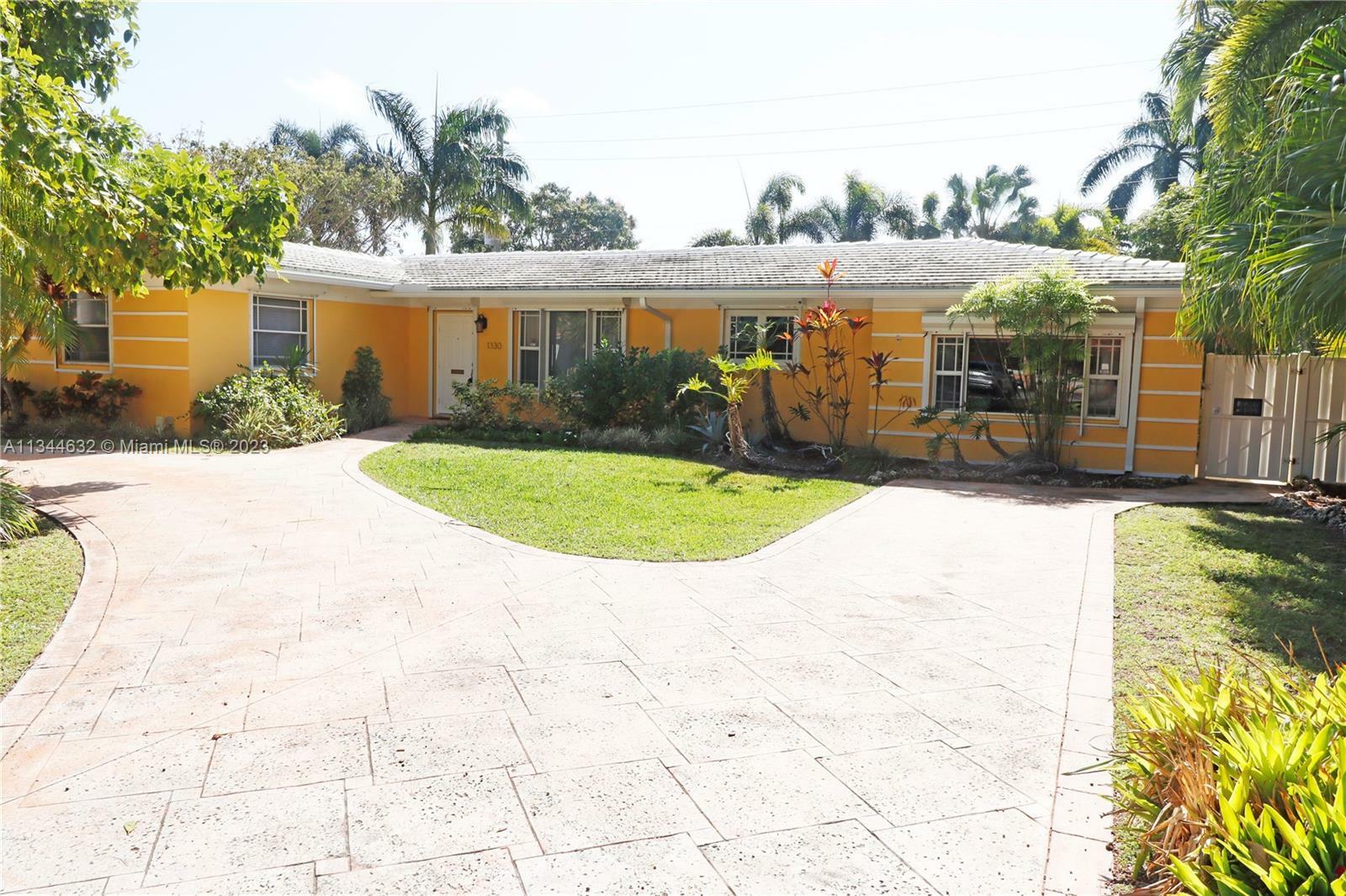 Property Photo:  1330 Adams St *  FL 33019 