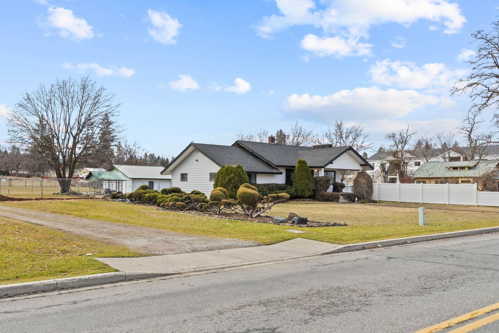 Home for sale in Spokane 6606 E 4th Ave, Spokane, WA 99212