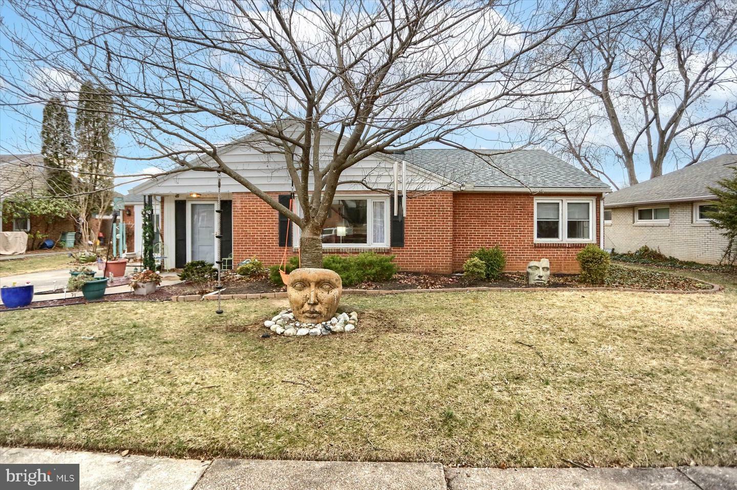 Property Photo: 40 Center Drive PA 17011