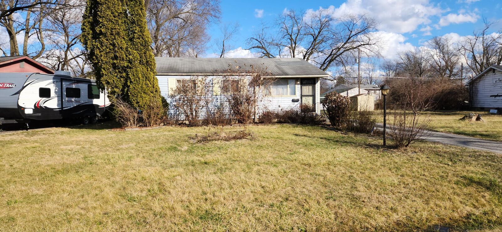Property Photo:  1890 Zettler Road  OH 43227 