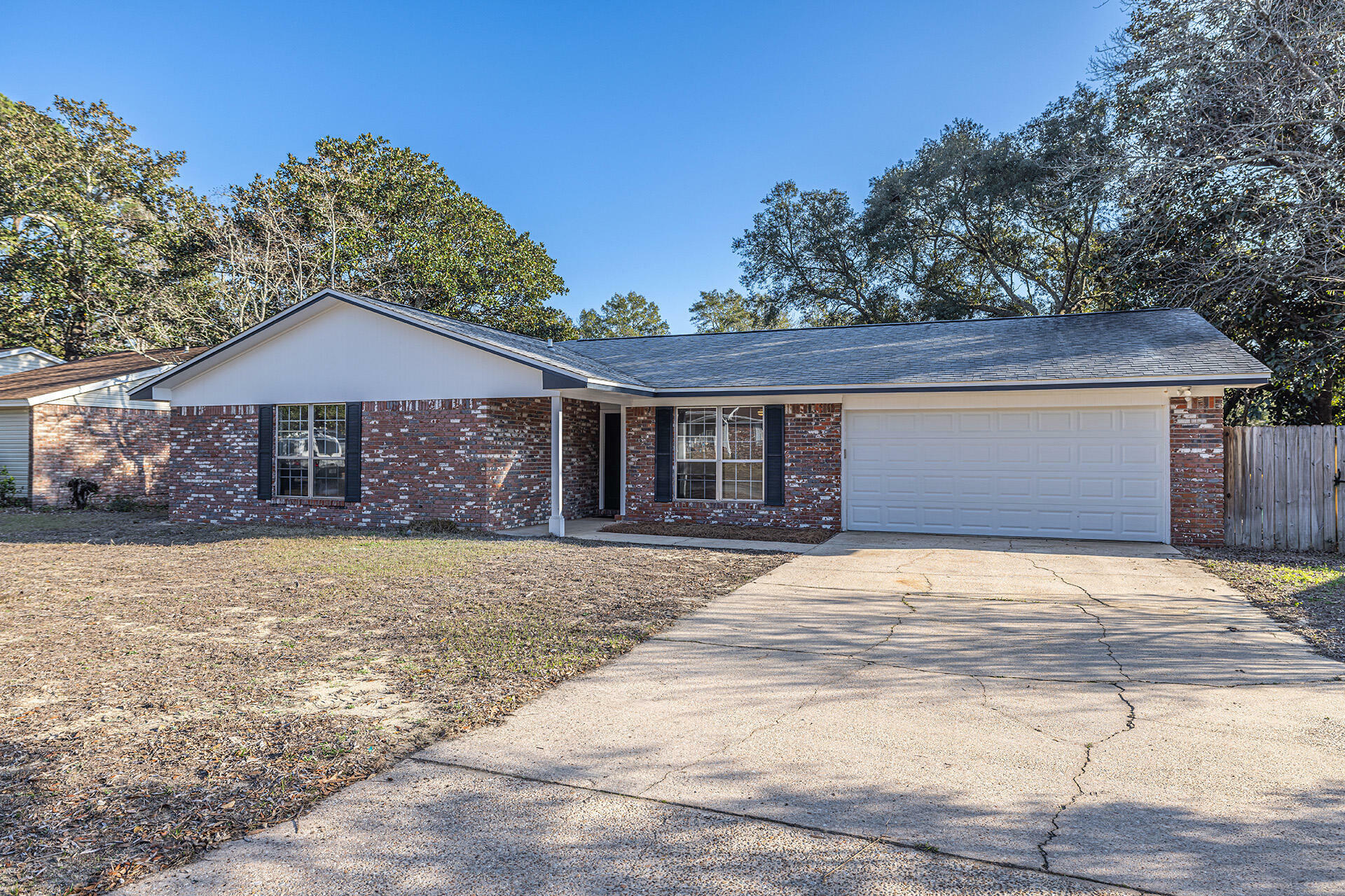 Property Photo:  608 Bayou Lane  FL 32578 