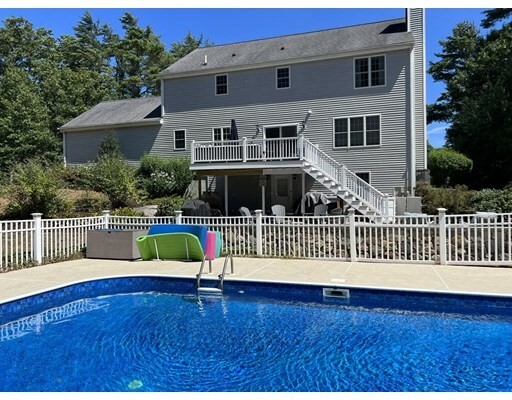 47 Mayflower Ln  Rochester MA 02770 photo