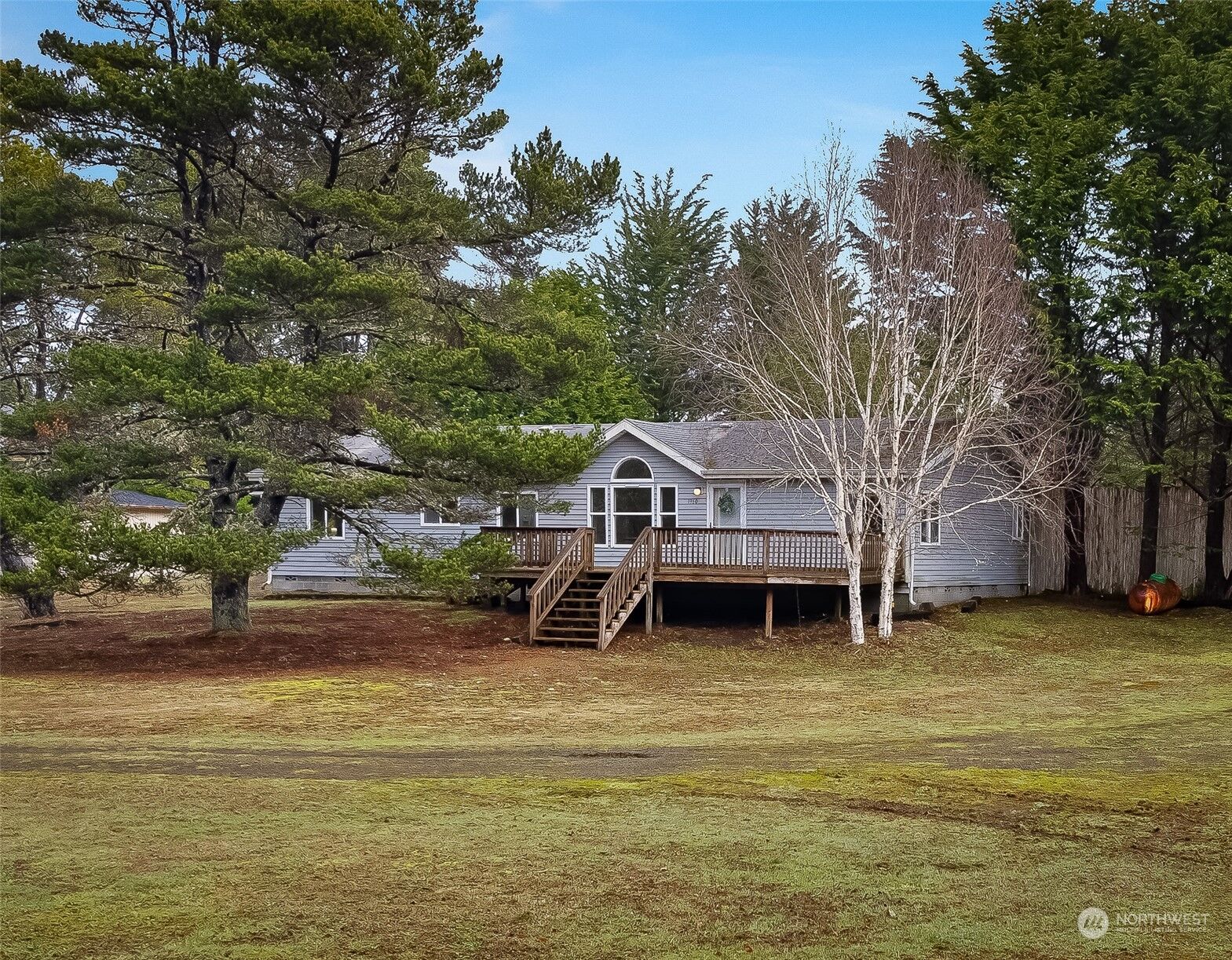 Property Photo:  1960 Ocean Way S  WA 98595 