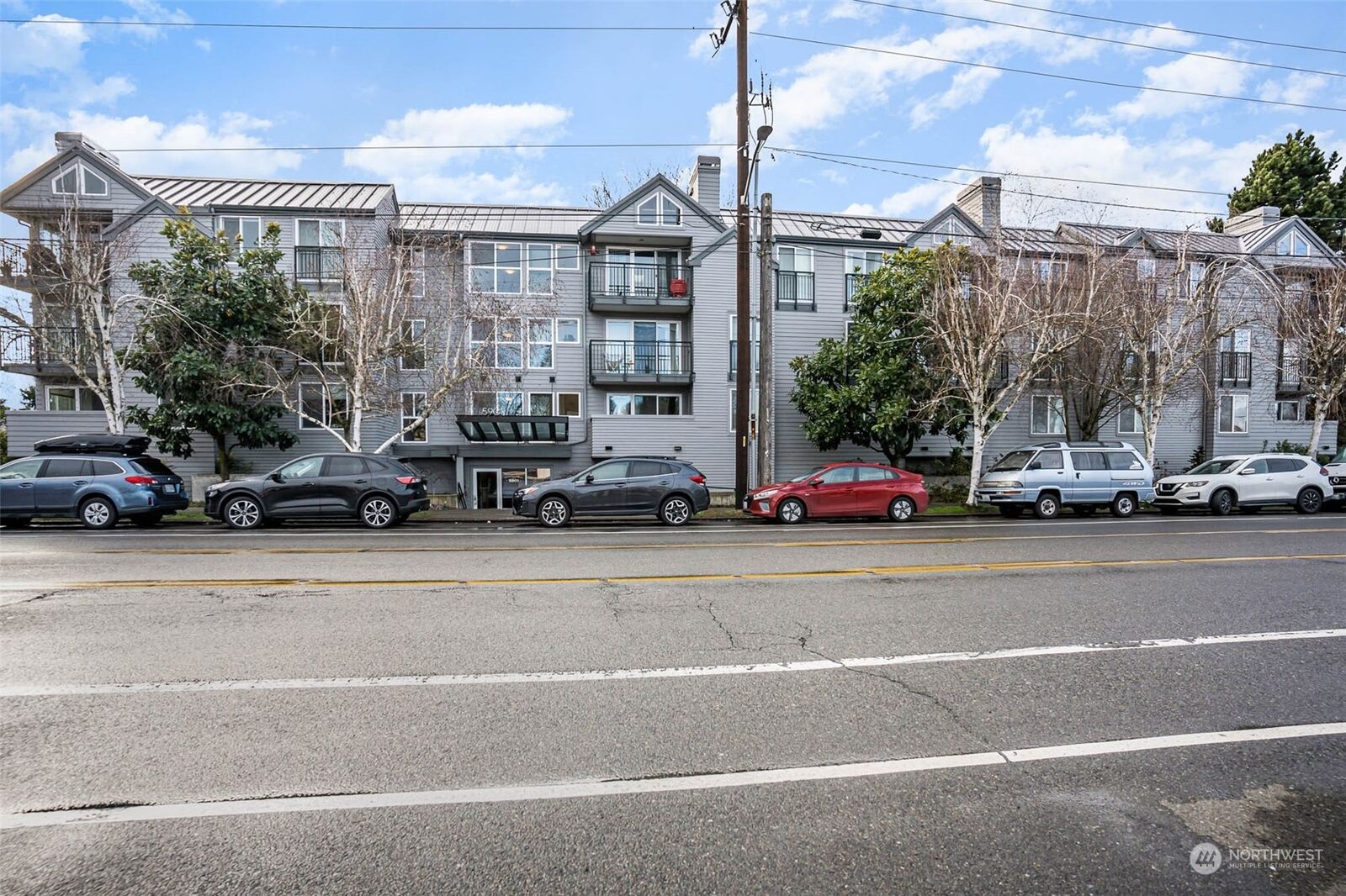 Property Photo: 5901 Phinney Avenue N 207 WA 98103