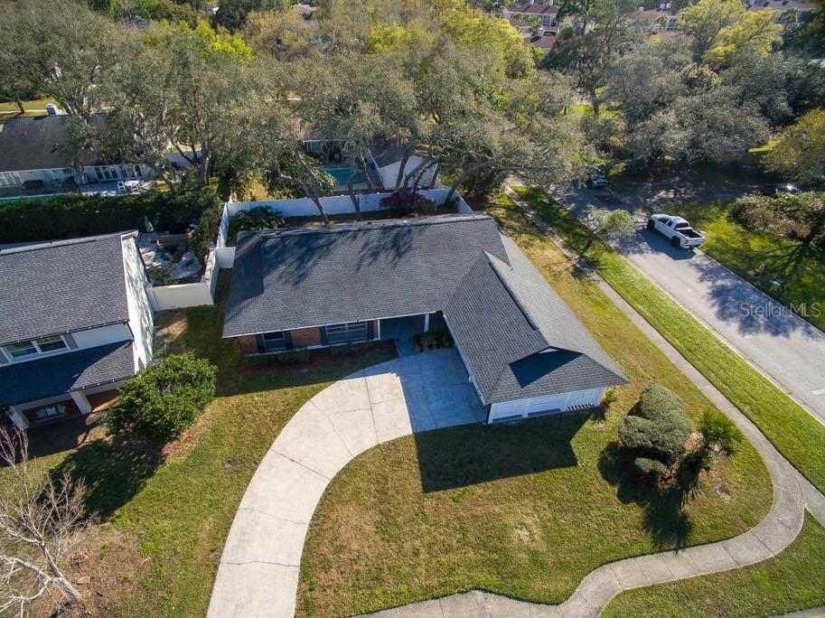 Property Photo:  10403 Reclinata Lane  FL 33618 