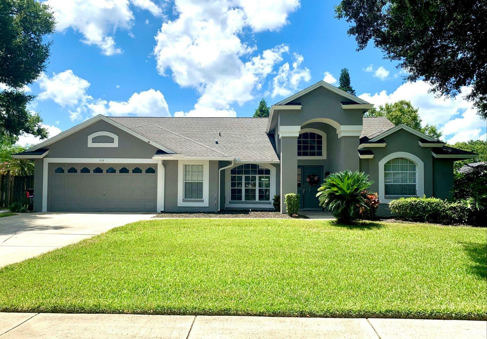 Property Photo:  514 Crystal Grove Boulevard  FL 33548 