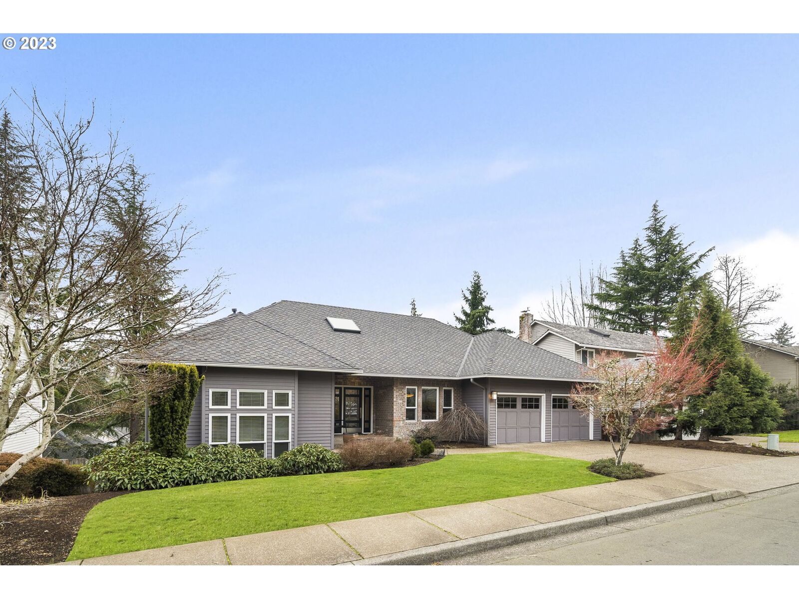 4 bed Portland home for sale: 6791 SW Ashdale Dr, Portland, OR 97223