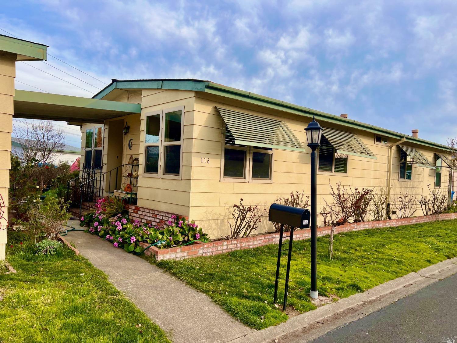 Property Photo: 1945 Piner Road 116 CA 95403