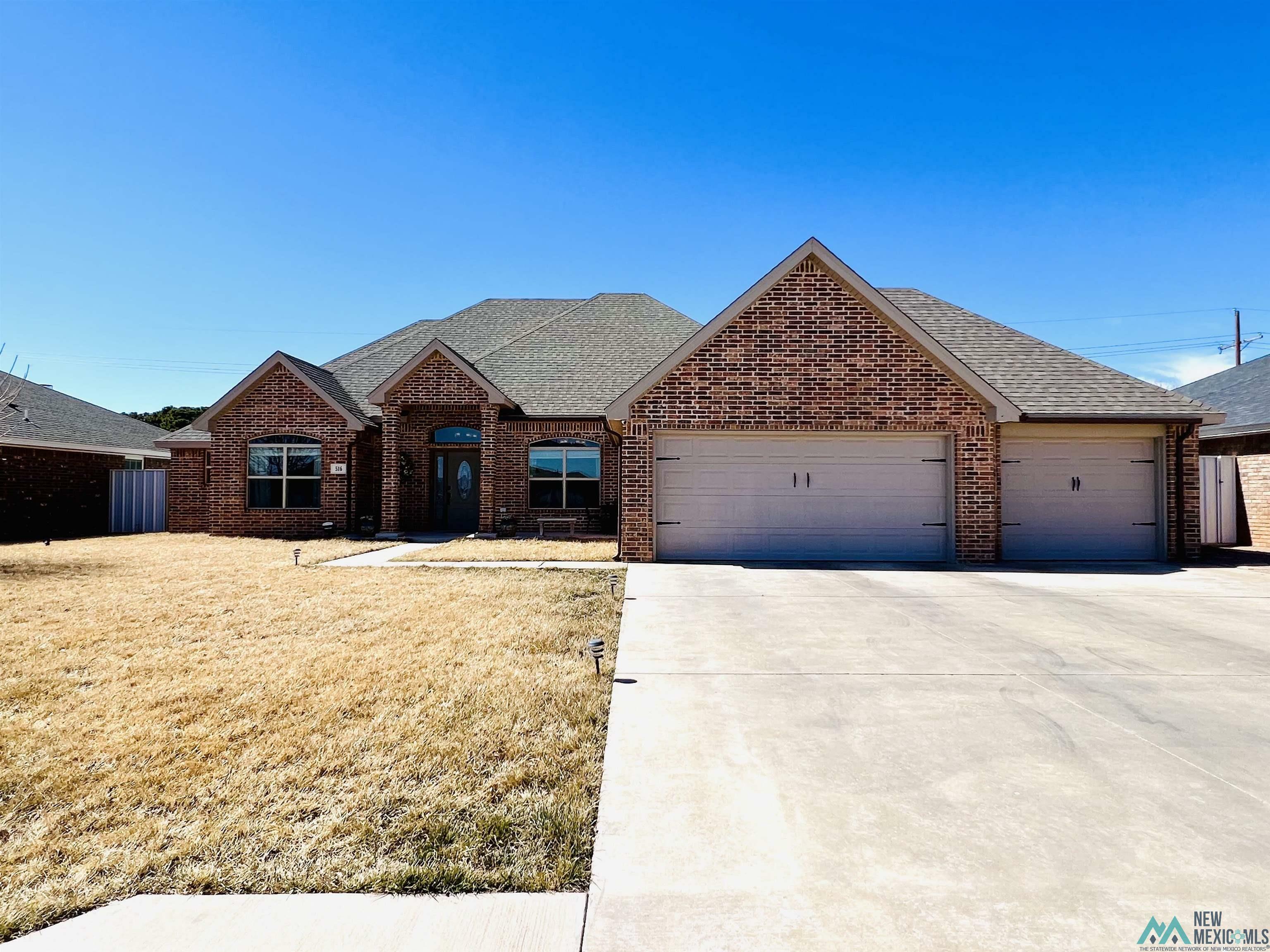 Property Photo: 516 Providence Circle NM 88101