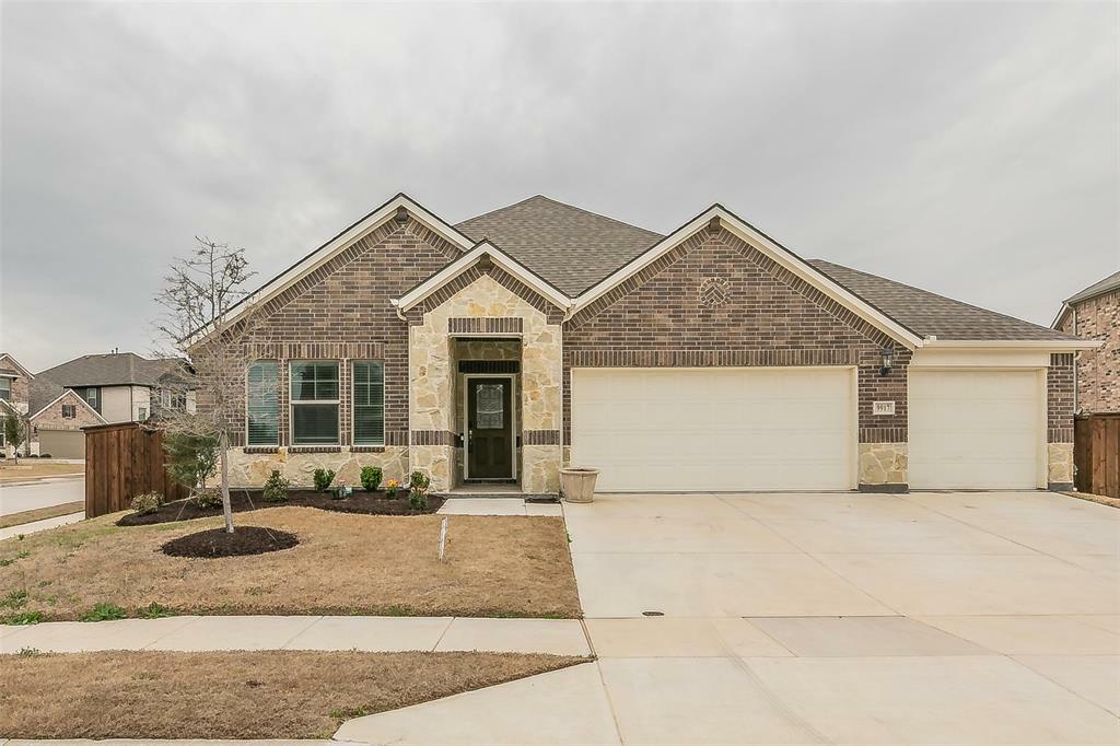 Photo de la propriété:  9917 Lakemont Drive  TX 76131 