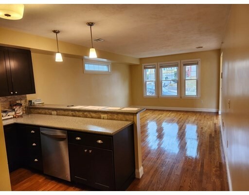 Property Photo: 4-6 Sunnyside St 3 MA 02136