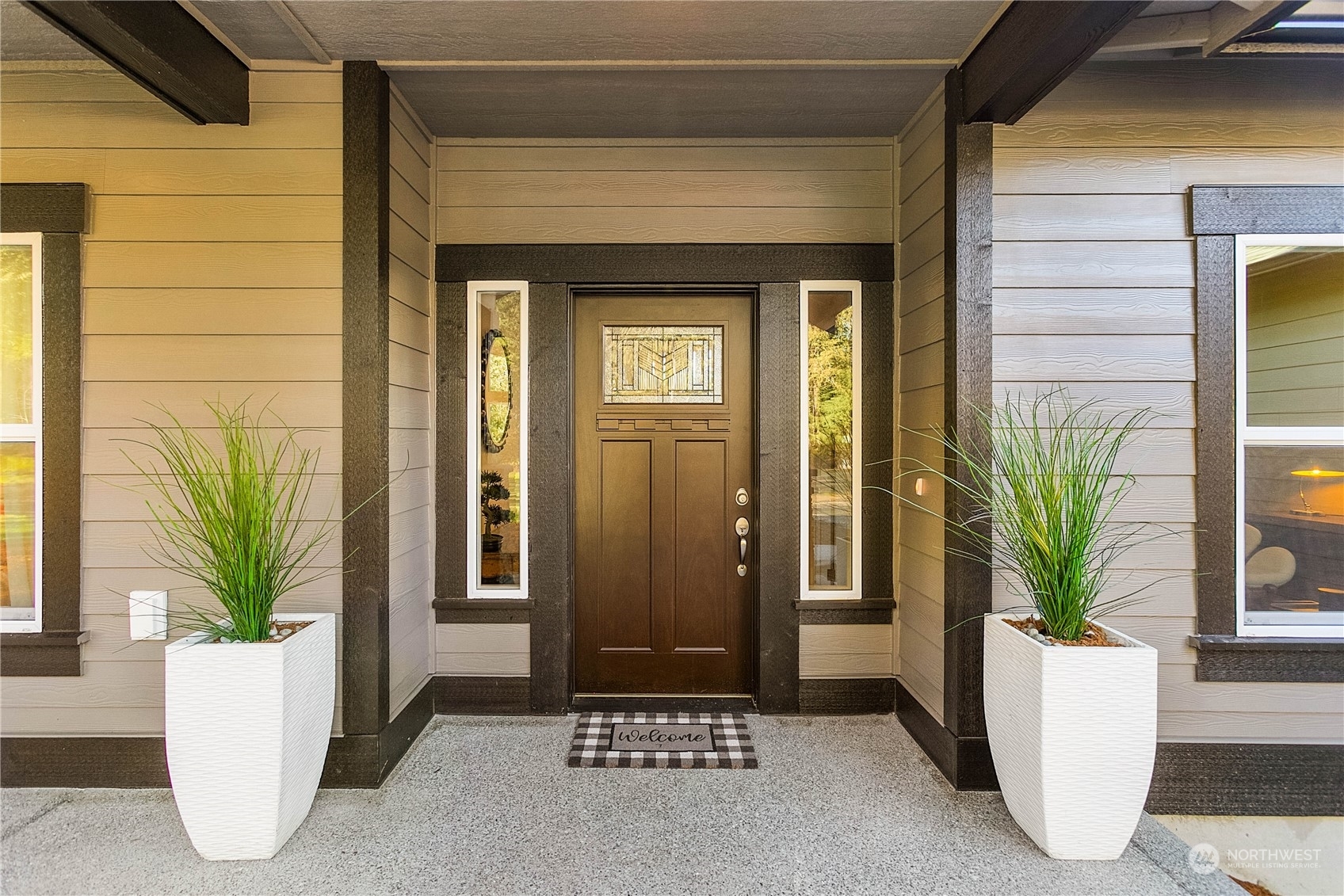 Property Photo:  1702  Lilypad Place E  WA 98366 