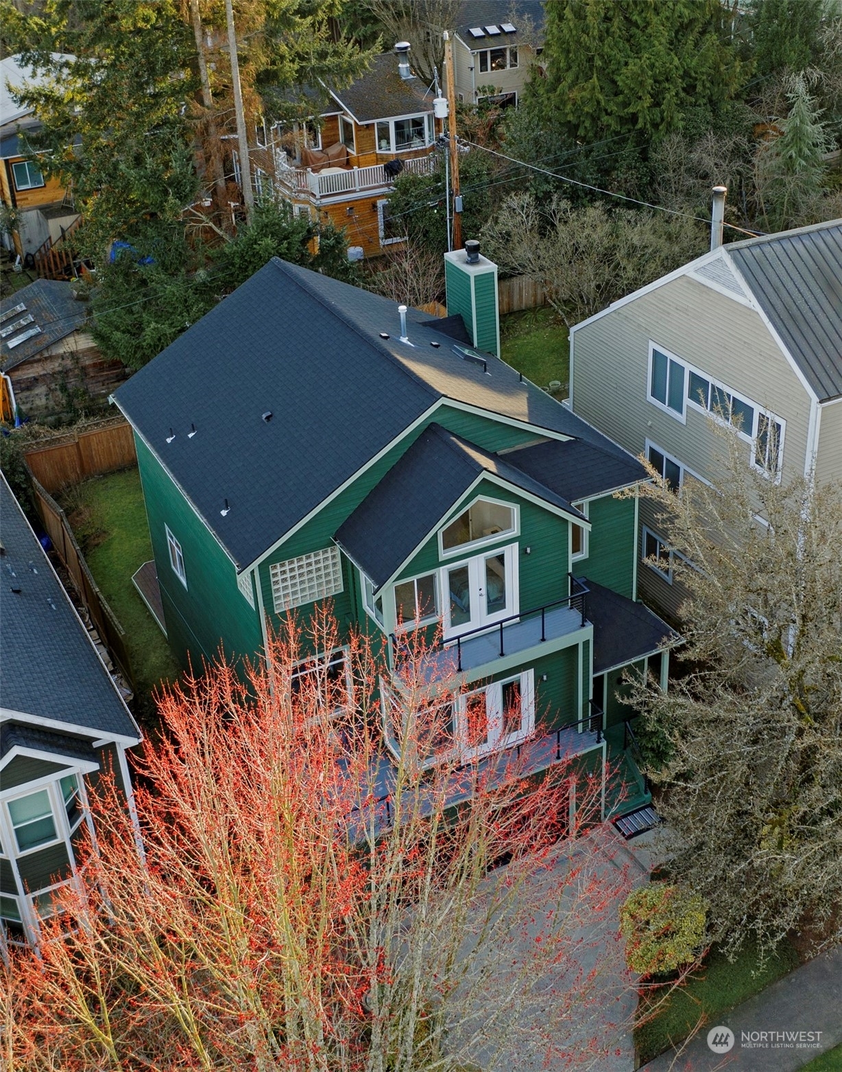 Property Photo:  2617 E Ward Street  WA 98112 