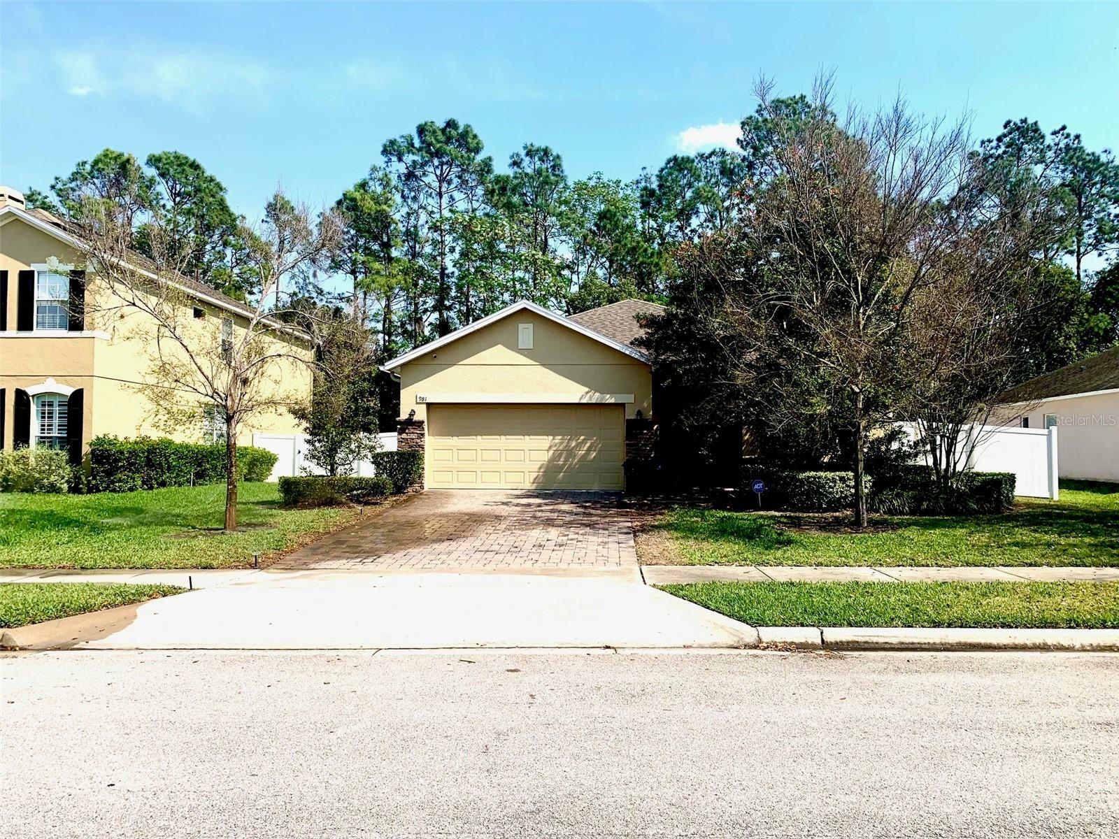 Property Photo:  981 Galway Boulevard  FL 32703 