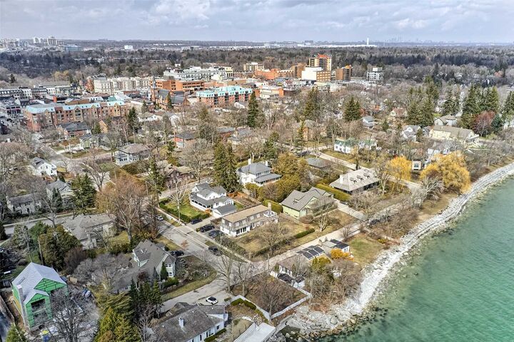 Photo de la propriété:  23 George St  ON L6J 3B3 