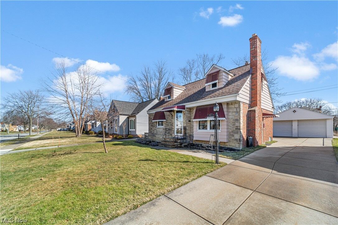 Property Photo:  1687 Temple Avenue  OH 44124 