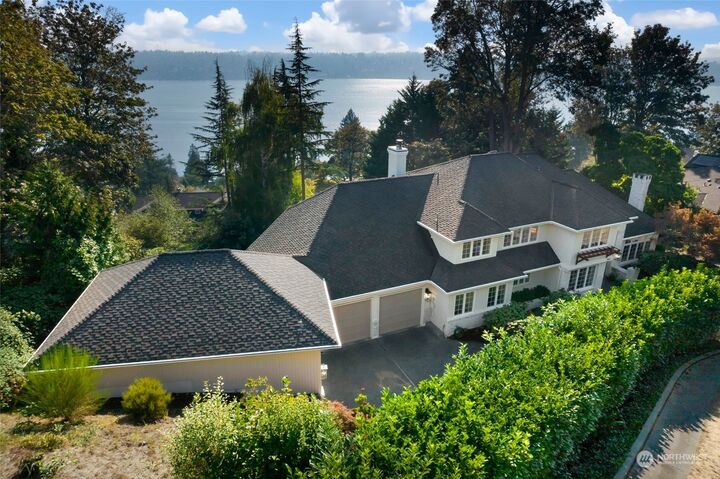 Property Photo:  7947 Lake View Lane  WA 98040 