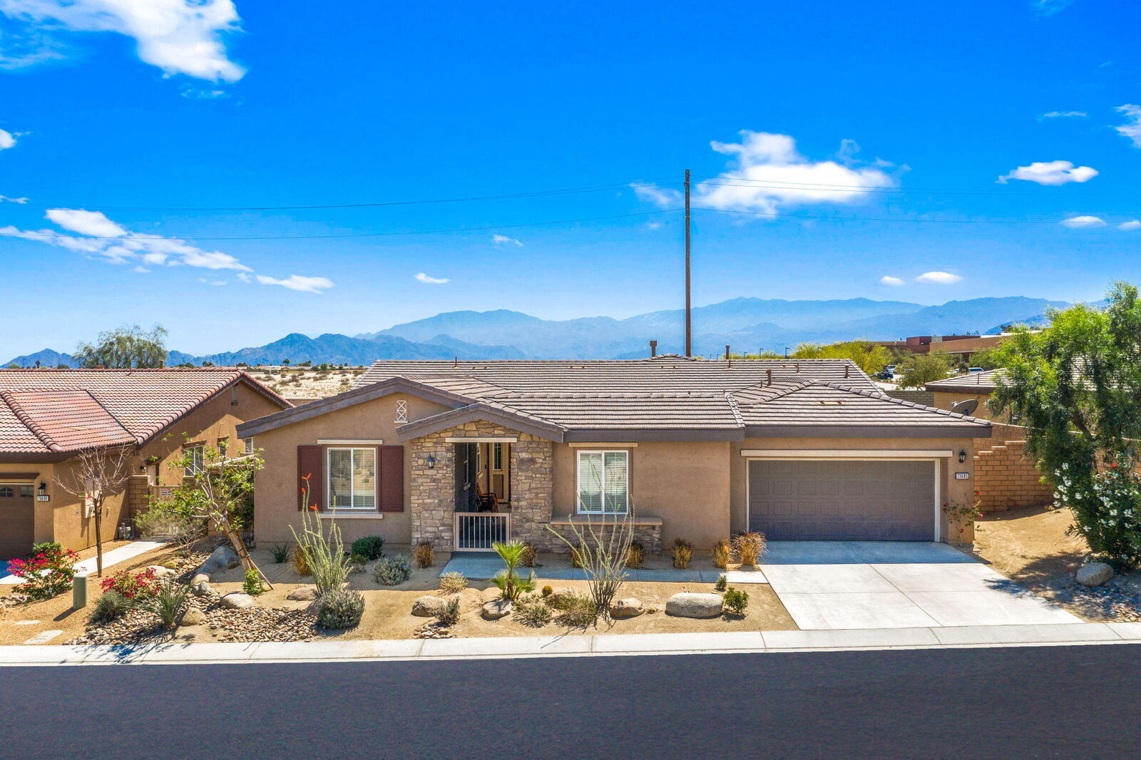Property Photo:  73685 Vermeer Way  CA 92211 