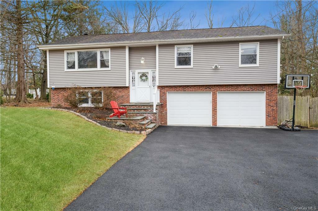 Property Photo: 1019 Fox Meadow Road NY 10598